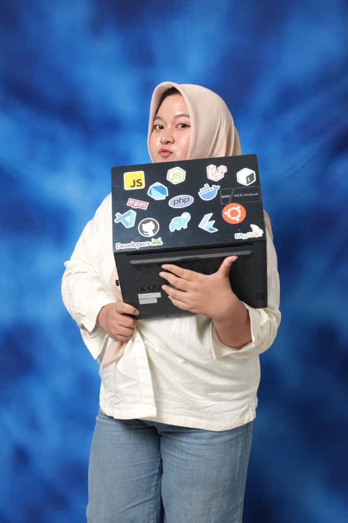 Najwa Aura Hastin