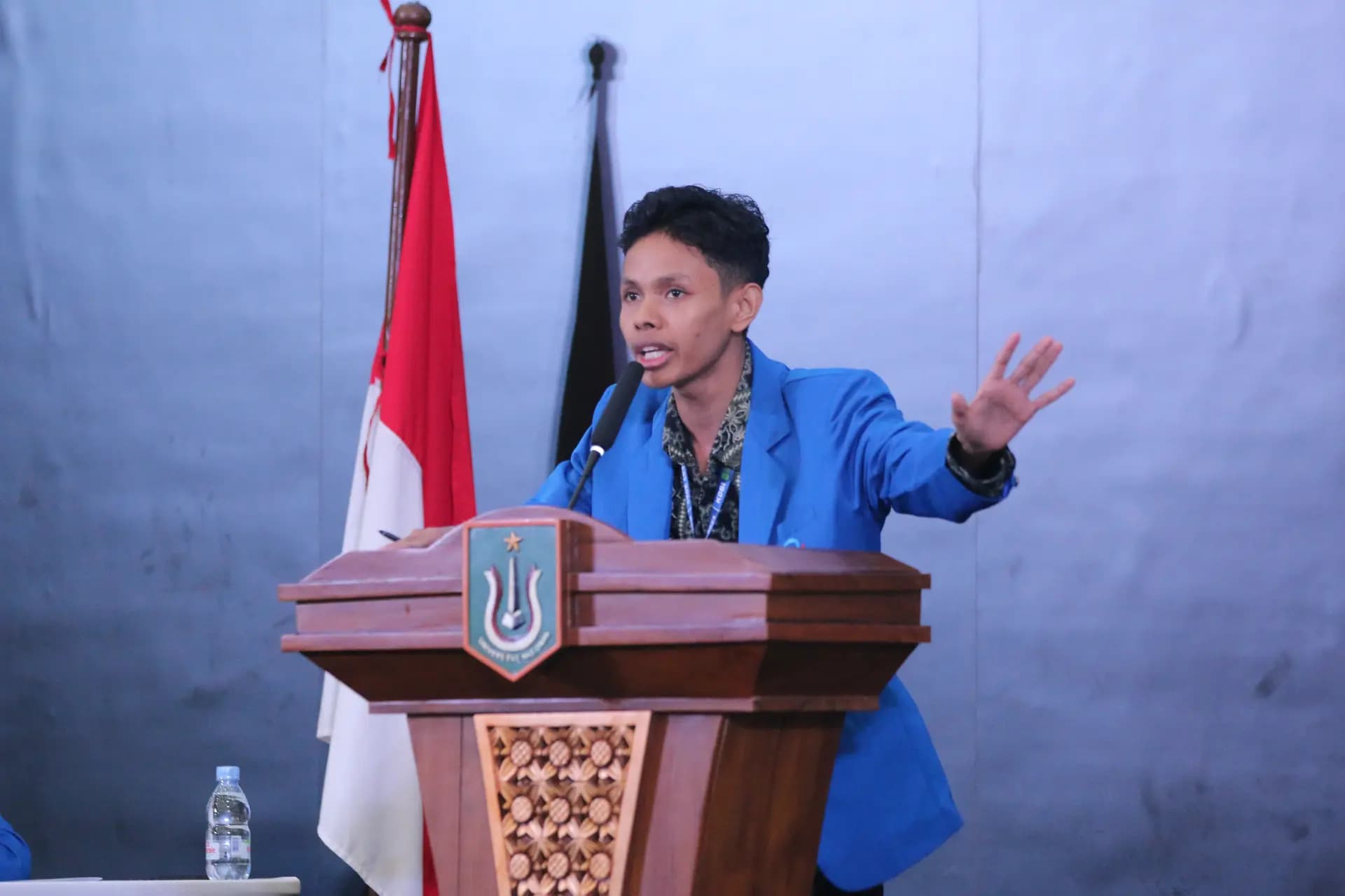 Kompetisi Debat Bahasa Indonesia